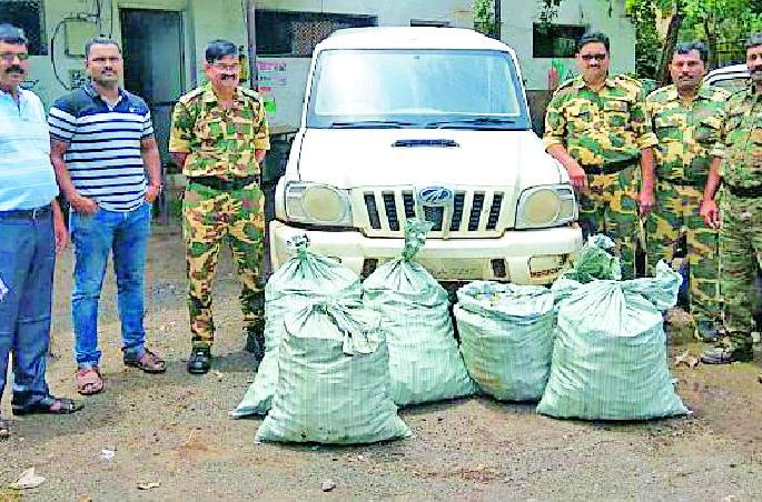 One lakh liquor seized | एक लाखाची दारू जप्त