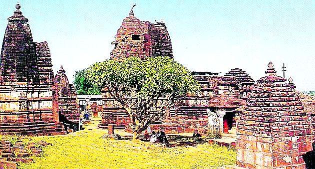 From now on the bus stop every ten minutes | आजपासून मार्कंडासाठी दर दहा मिनिटांनी बस From now on the bus stop every ten minutes | आजपासून मार्कंडासाठी दर दहा मिनिटांनी बस