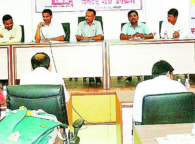 Social media should be used for the welfare of the people | लोककल्याणासाठी सोशल मीडियाचा वापर व्हावा Social media should be used for the welfare of the people | लोककल्याणासाठी सोशल मीडियाचा वापर व्हावा