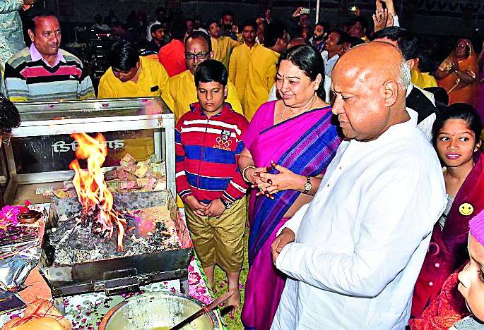 Queen's grandmother's glory is immense | राणीसती दादींची महिमा अपार Queen's grandmother's glory is immense | राणीसती दादींची महिमा अपार