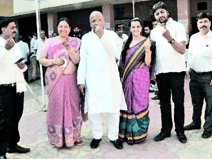 Lok Sabha Election 2019; Celebration of Democracy | Lok Sabha Election 2019; लोकशाहीचा उत्सव Lok Sabha Election 2019; Celebration of Democracy | Lok Sabha Election 2019; लोकशाहीचा उत्सव