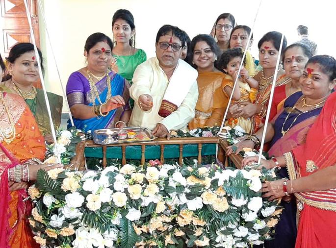 Dattatreya's birth anniversary celebrated at Jafrabad | दत्तात्रेयांचा जन्मोत्सव वेदमंत्रोच्चारात साजरा Dattatreya's birth anniversary celebrated at Jafrabad | दत्तात्रेयांचा जन्मोत्सव वेदमंत्रोच्चारात साजरा