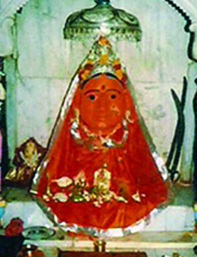 Aajubai raid Saturday at Anwa ... | आजुबाईच्या स्वारीचा शनिवारी आन्वा येथे सोहळा... Aajubai raid Saturday at Anwa ... | आजुबाईच्या स्वारीचा शनिवारी आन्वा येथे सोहळा...