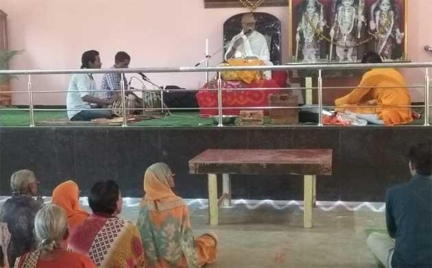 Destruction can't be avoided if border crossed - Ramdas Acharya | मर्यादा ओलांडली की विनाश अटळ - रामदास आचार्य