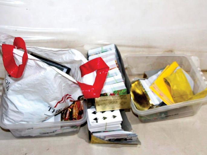 Print gambling base in Satara; Six were in custody | साताऱ्यात जुगार अड्ड्यावर छापा; सहाजण ताब्यात