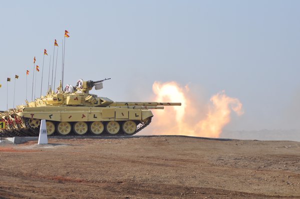 K. K. Range: No land acquisition, but the hanging sword of notification remains | के. के. रेंज : भूसंपादन नाही, पण नोटिफिकेशनची टांगती तलवार कायम K. K. Range: No land acquisition, but the hanging sword of notification remains | के. के. रेंज : भूसंपादन नाही, पण नोटिफिकेशनची टांगती तलवार कायम