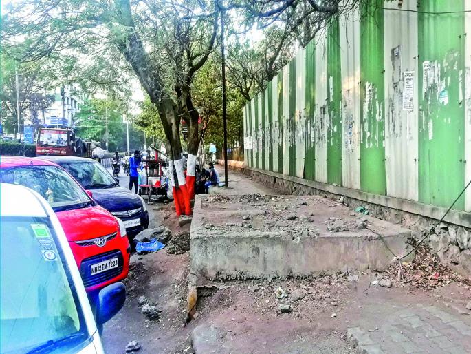 'Lobby' is working in the municipal corporation to cancel 'toilet' | ‘टॉयलेट’ रद्द करण्यासाठी महापालिकेतच कार्यरत आहे ‘लॉबी’ 'Lobby' is working in the municipal corporation to cancel 'toilet' | ‘टॉयलेट’ रद्द करण्यासाठी महापालिकेतच कार्यरत आहे ‘लॉबी’