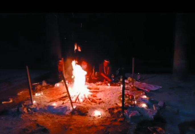 Witchcraft at Malkapur City Cemetery; Citizens scared | मलकापूर शहरातील स्मशानभूमीतअघोरी पूजा; नागरिक भयभीत