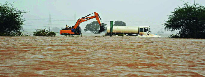 'Fuel' reached the city | शहरात ‘इंधन’ पोहोचले 'Fuel' reached the city | शहरात ‘इंधन’ पोहोचले