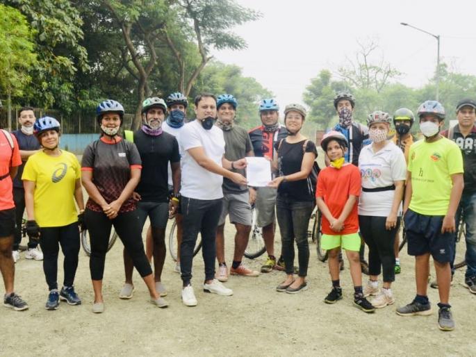 Cycle tracks now to prevent increasing pollution | वाढते प्रदूषण रोखण्यासाठी आता सायकल ट्रॅक Cycle tracks now to prevent increasing pollution | वाढते प्रदूषण रोखण्यासाठी आता सायकल ट्रॅक