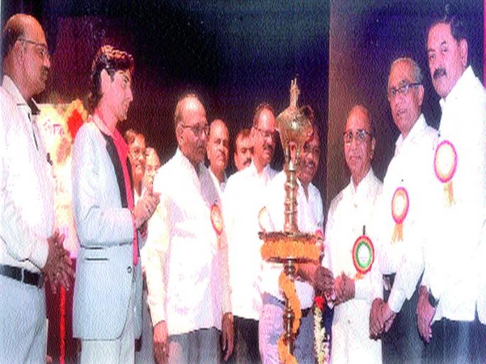 Bride-rallage organized by the Lewa community | लेवा समाजातर्फे वधू-वर मेळावा Bride-rallage organized by the Lewa community | लेवा समाजातर्फे वधू-वर मेळावा