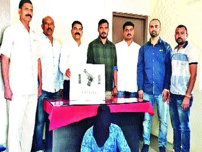 One arrested with Malegaon cloth and one arrested | मालेगावी गावठी कट्ट्यासह एकास अटक