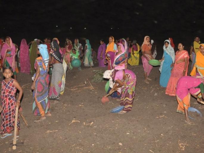 The villagers sweat sweat! | ग्रामस्थांचा घामाचा थेंबाला आले मोत्याचे मोल! The villagers sweat sweat! | ग्रामस्थांचा घामाचा थेंबाला आले मोत्याचे मोल!