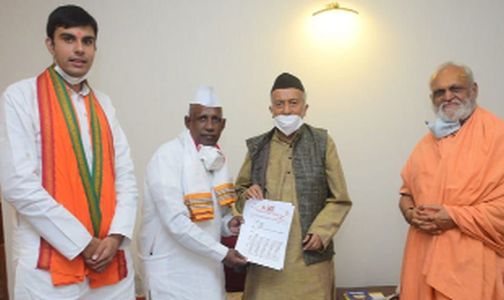 Psalms should be allowed in the temple | मंदिरात भजन-प्रवचनाला परवानगी द्यावी Psalms should be allowed in the temple | मंदिरात भजन-प्रवचनाला परवानगी द्यावी