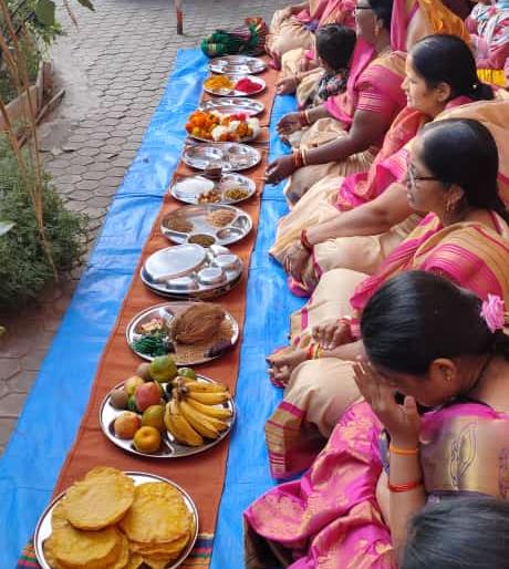 Niphad announces Dutt's name | निफाडला दत्त नामाचा जयघोष Niphad announces Dutt's name | निफाडला दत्त नामाचा जयघोष