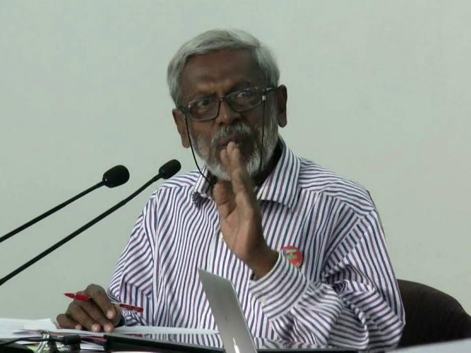 Chhatrapati's descendants should lead the rise of the masses: Bharat Patankar | छत्रपतींच्या वंशजांनी जनतेच्या उठावाचे नेतृत्व करावे : भारत पाटणकर Chhatrapati's descendants should lead the rise of the masses: Bharat Patankar | छत्रपतींच्या वंशजांनी जनतेच्या उठावाचे नेतृत्व करावे : भारत पाटणकर