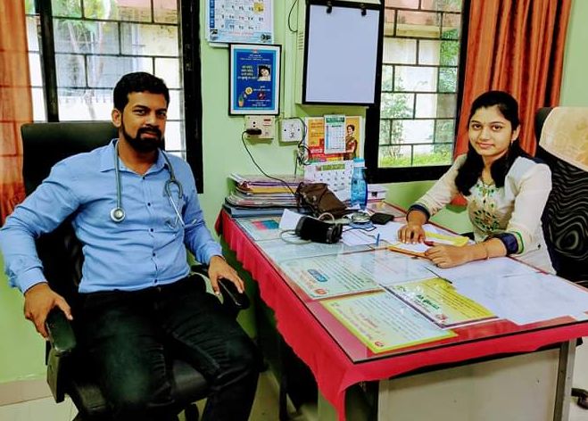 ‘Revenue’ doctor raises awareness of ‘Happy Hypoxia’ in Corona | कोरोनातील ‘हॅपी हायपोक्झिया’ या घातक शारीरिक स्थितीची जनजागृती करताय ‘महसुली’ डॉक्टर