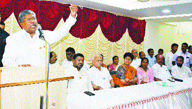 Lok Sabha Election 2019 was the biggest relief for the people: Chandrakant Patil | Lok Sabha Election 2019 सर्वात मोठी आॅफर पडळकरांनाच दिली होती: चंद्रकांत पाटील Lok Sabha Election 2019 was the biggest relief for the people: Chandrakant Patil | Lok Sabha Election 2019 सर्वात मोठी आॅफर पडळकरांनाच दिली होती: चंद्रकांत पाटील