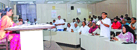 Recover the flood damage from Karnataka | पूर नुकसानीची कर्नाटककडून वसुली करा