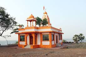 The dawn of stones is dawning with the devotional melodious tones of Harinama | पाथरे करांची पहाट होतेय हरीनामाच्या भक्तिमय मधुर स्वरांनी