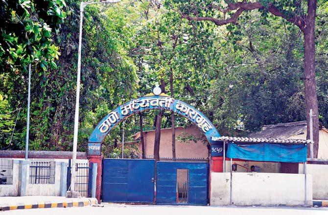 In the Thane district central prison, the 'prisoner' resumed his fast to get justice | ठाणे जिल्हा मध्यवर्ती कारागृहात न्यायासाठी ‘त्या’ कैद्याचे पुन्हा उपोषण सुरु