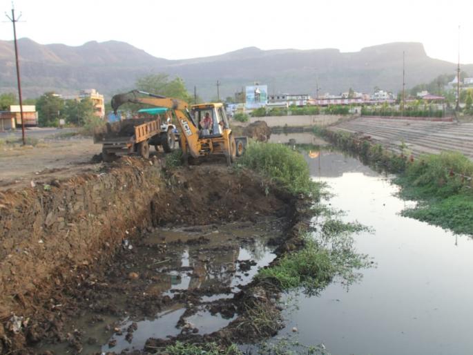 Cleaning of Godavari at Trimbakeshwar | त्र्यंबकेश्वरला गोदावरीची सफाई Cleaning of Godavari at Trimbakeshwar | त्र्यंबकेश्वरला गोदावरीची सफाई