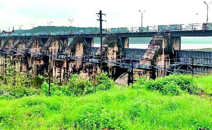 The struggle of bore project affected people | बोर प्रकल्पग्रस्तांचा संघर्ष कायम