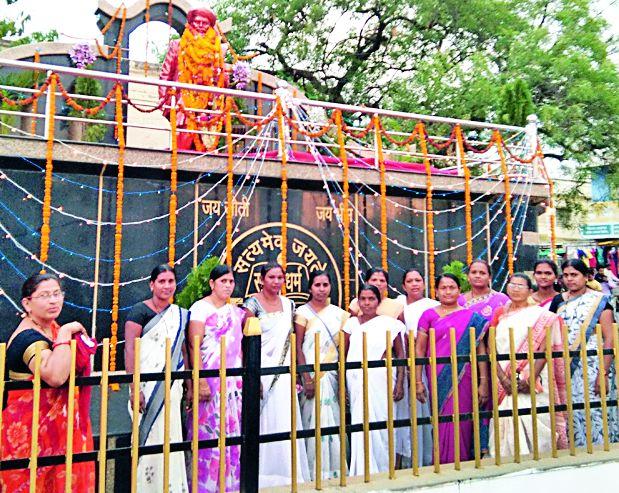 Greetings to Mahatma Jyotiba Phule | महात्मा ज्योतिबा फुले यांना अभिवादन Greetings to Mahatma Jyotiba Phule | महात्मा ज्योतिबा फुले यांना अभिवादन