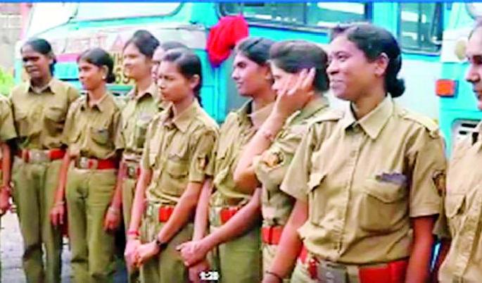 Corona's 'break' in 'ladies driver' job | ‘लेडीज ड्रायव्हर’च्या नोकरीत कोरोनाचा ‘ब्रेक’