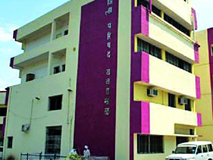 The Zilla Parishad has returned 40 lakhs of students' bicycles | जिल्हा परिषदेत विद्यार्थिनींच्या सायकलीचे ४० लाख गेले परत The Zilla Parishad has returned 40 lakhs of students' bicycles | जिल्हा परिषदेत विद्यार्थिनींच्या सायकलीचे ४० लाख गेले परत