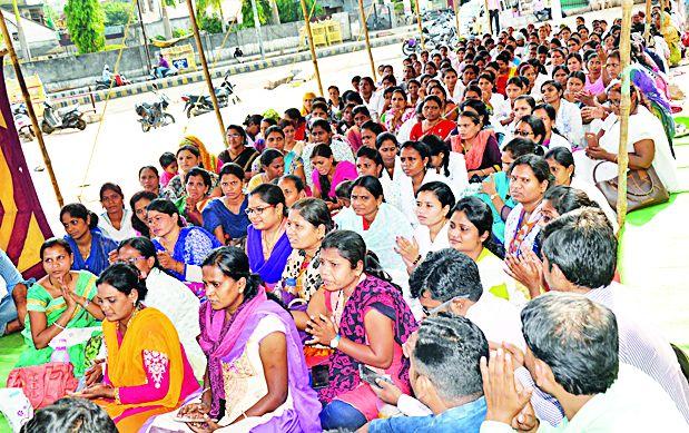 'NRHM' workers' agitation | ‘एनआरएचएम’ कर्मचाऱ्यांचे आंदोलन