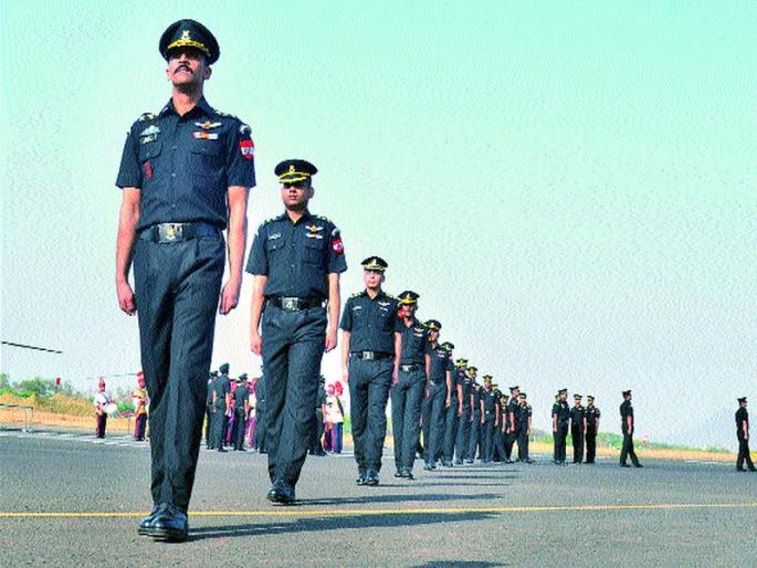 Give 51 acres of land in exchange for roads | रस्त्यांच्या बदल्यात ५१ एकर जमीन द्या Give 51 acres of land in exchange for roads | रस्त्यांच्या बदल्यात ५१ एकर जमीन द्या