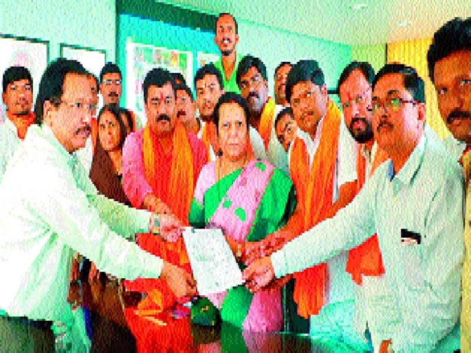 Written Guarantee for giving sugarcane bills to 'Jay Mahes' | ‘जय महेश’कडून ऊस बिले देण्याची लेखी हमी Written Guarantee for giving sugarcane bills to 'Jay Mahes' | ‘जय महेश’कडून ऊस बिले देण्याची लेखी हमी