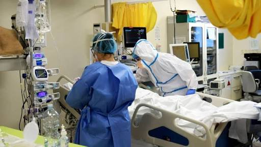 Corona virus : Free treatment for corona patients 'in this private hospital' in the city | Corona virus : पुणे शहरातील ' या ' खासगी हॉस्पिटलमध्ये कोरोनाबाधितांवर मोफत उपचाराचे बंधन Corona virus : Free treatment for corona patients 'in this private hospital' in the city | Corona virus : पुणे शहरातील ' या ' खासगी हॉस्पिटलमध्ये कोरोनाबाधितांवर मोफत उपचाराचे बंधन