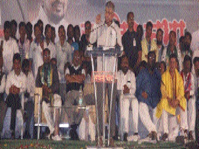 'Maharashtra's power is in the hands of ordinary Maratha people but not in 169 families' - Prakash Ambedkar | ‘महाराष्ट्राची सत्ता सामान्य मराठ्यांची नसून १६९ घराण्यांच्या हातात आहे’-प्रकाश आंबेडकर 'Maharashtra's power is in the hands of ordinary Maratha people but not in 169 families' - Prakash Ambedkar | ‘महाराष्ट्राची सत्ता सामान्य मराठ्यांची नसून १६९ घराण्यांच्या हातात आहे’-प्रकाश आंबेडकर