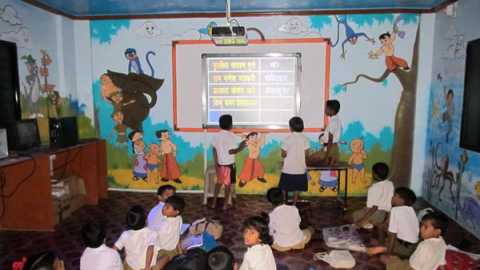 Need for digitization in all Marathi schools! | सर्वच मराठी शाळांमध्ये डिजिटलायझेशनची आवश्यकता!