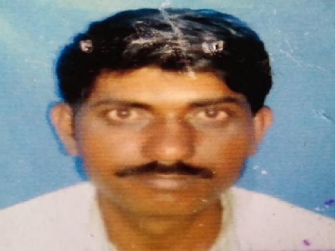 The death of the farmer due to absence of a bullock cart in the well | नसडगावात बैलगाडीसह विहिरीत पडल्याने शेतकऱ्याचा मृत्यू The death of the farmer due to absence of a bullock cart in the well | नसडगावात बैलगाडीसह विहिरीत पडल्याने शेतकऱ्याचा मृत्यू