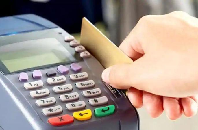 Railway cashless facility is faulty; Money debit from the account, no ticket! | रेल्वेची कॅशलेस सुविधा दोषपूर्ण; खात्यातून पैसे डेबिट, तिकीट मिळेना! Railway cashless facility is faulty; Money debit from the account, no ticket! | रेल्वेची कॅशलेस सुविधा दोषपूर्ण; खात्यातून पैसे डेबिट, तिकीट मिळेना!