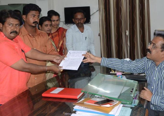 A memorial of Jivaji Mahale should be erected at Pratapgad | प्रतापगडावर जिवाजी महाले यांचे स्मारक बांधावे