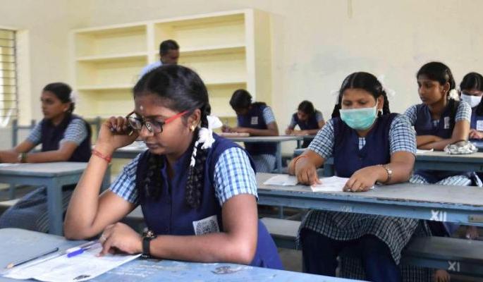 The books did not available even after the school session started | शाळा सत्र सुरू होऊनही पुस्तके हातात पडली नाहीत The books did not available even after the school session started | शाळा सत्र सुरू होऊनही पुस्तके हातात पडली नाहीत