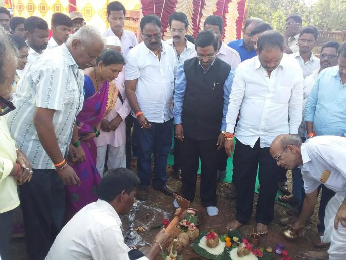 Mokhwali will be an ideal place in the district of Gramachiwali: Vinayak Raut | तोंडवली ग्रामसचिवालय जिल्ह्यामध्ये एक आदर्श ठरेल: विनायक राऊत Mokhwali will be an ideal place in the district of Gramachiwali: Vinayak Raut | तोंडवली ग्रामसचिवालय जिल्ह्यामध्ये एक आदर्श ठरेल: विनायक राऊत