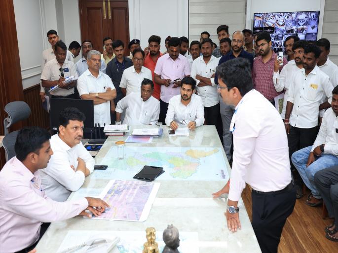 Guardian Minister assures that an alternative route will be created soon for the Ujlaiwadi Nerli Tamgaon road in the Kolhapur airport area | Kolhapur: उजळाईवाडी-नेर्ली-तामगाव रस्त्यासाठी लवकर पर्यायी मार्ग काढू, पालकमंत्र्यांचे आश्वासन Guardian Minister assures that an alternative route will be created soon for the Ujlaiwadi Nerli Tamgaon road in the Kolhapur airport area | Kolhapur: उजळाईवाडी-नेर्ली-तामगाव रस्त्यासाठी लवकर पर्यायी मार्ग काढू, पालकमंत्र्यांचे आश्वासन