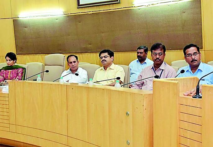 Vidarbha milk production will increase | विदर्भातील दूध उत्पादन वाढणार Vidarbha milk production will increase | विदर्भातील दूध उत्पादन वाढणार