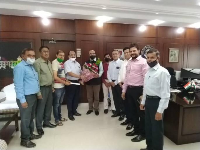 Implement activities that are useful for students and entrepreneurs: D. T. Shirke | विद्यार्थी, नवउद्योजकांना उपयुक्त ठरणारे उपक्रम राबविणार : डी. टी. शिर्के Implement activities that are useful for students and entrepreneurs: D. T. Shirke | विद्यार्थी, नवउद्योजकांना उपयुक्त ठरणारे उपक्रम राबविणार : डी. टी. शिर्के