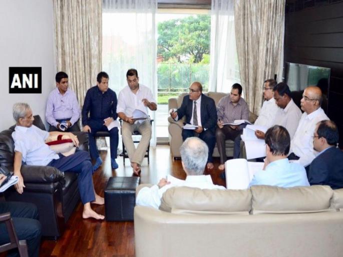 A proposal worth Rs 230 crores was approved in the meeting chaired by Chief Minister | मनोहर पर्रीकरांनी राज्य गुंतवणूक प्रोत्साहन मंडळाची घेतली बैठक, 230 कोटींच्या गुंतवणुकीचे प्रस्ताव मंजूर