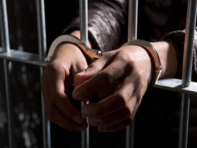 In the case of murder, the accused was sentenced to life imprisonment and a fine of 25 thousand rupees | खून प्रकरणी आरोपीस आजन्म कारावास अन् २५ हजार रुपये दंडाची शिक्षा In the case of murder, the accused was sentenced to life imprisonment and a fine of 25 thousand rupees | खून प्रकरणी आरोपीस आजन्म कारावास अन् २५ हजार रुपये दंडाची शिक्षा