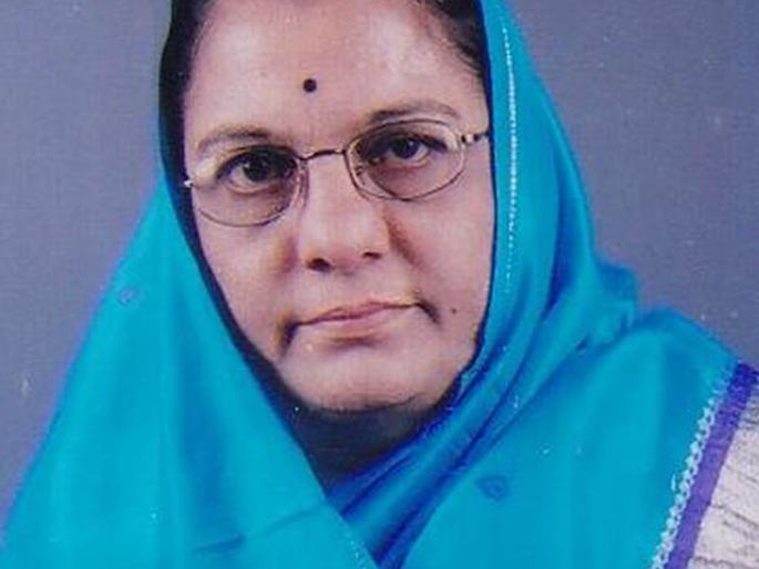 Former Tourism Minister Jayakumar Rawal's uncle dies due to corona | माजी पर्यटन मंत्री जयकुमार रावल यांच्या आत्याचे कोरोनामुळे निधन Former Tourism Minister Jayakumar Rawal's uncle dies due to corona | माजी पर्यटन मंत्री जयकुमार रावल यांच्या आत्याचे कोरोनामुळे निधन