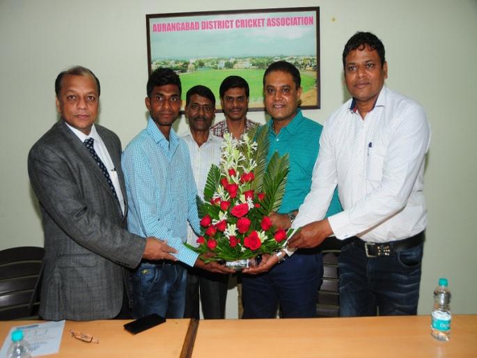 In the Nadeem Indian squad of Aurangabad | औरंगाबादचा नदीम भारतीय संघात In the Nadeem Indian squad of Aurangabad | औरंगाबादचा नदीम भारतीय संघात