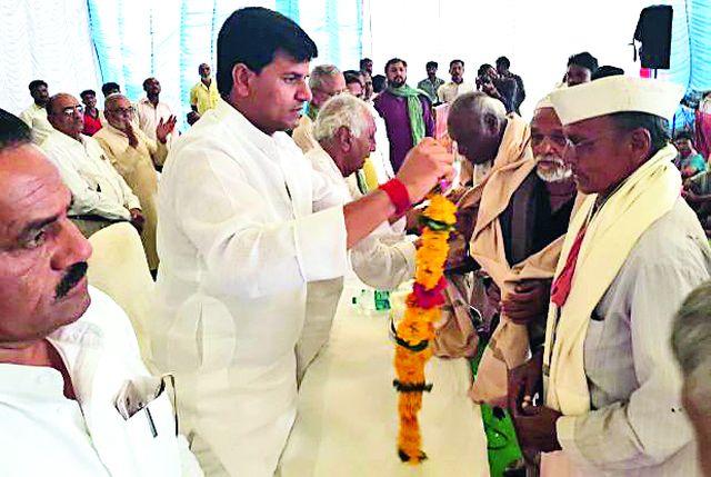 The fight for the Mathadi workers' pension | माथाडी कामगारांच्या पेन्शनसाठी लढा The fight for the Mathadi workers' pension | माथाडी कामगारांच्या पेन्शनसाठी लढा