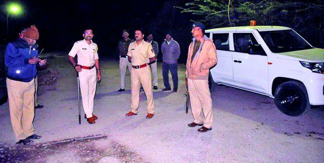 'Gundaraj' of slums in Amravati | अमरावतीत झोपडपट्टीदादांचे ‘गुंडाराज’ 'Gundaraj' of slums in Amravati | अमरावतीत झोपडपट्टीदादांचे ‘गुंडाराज’